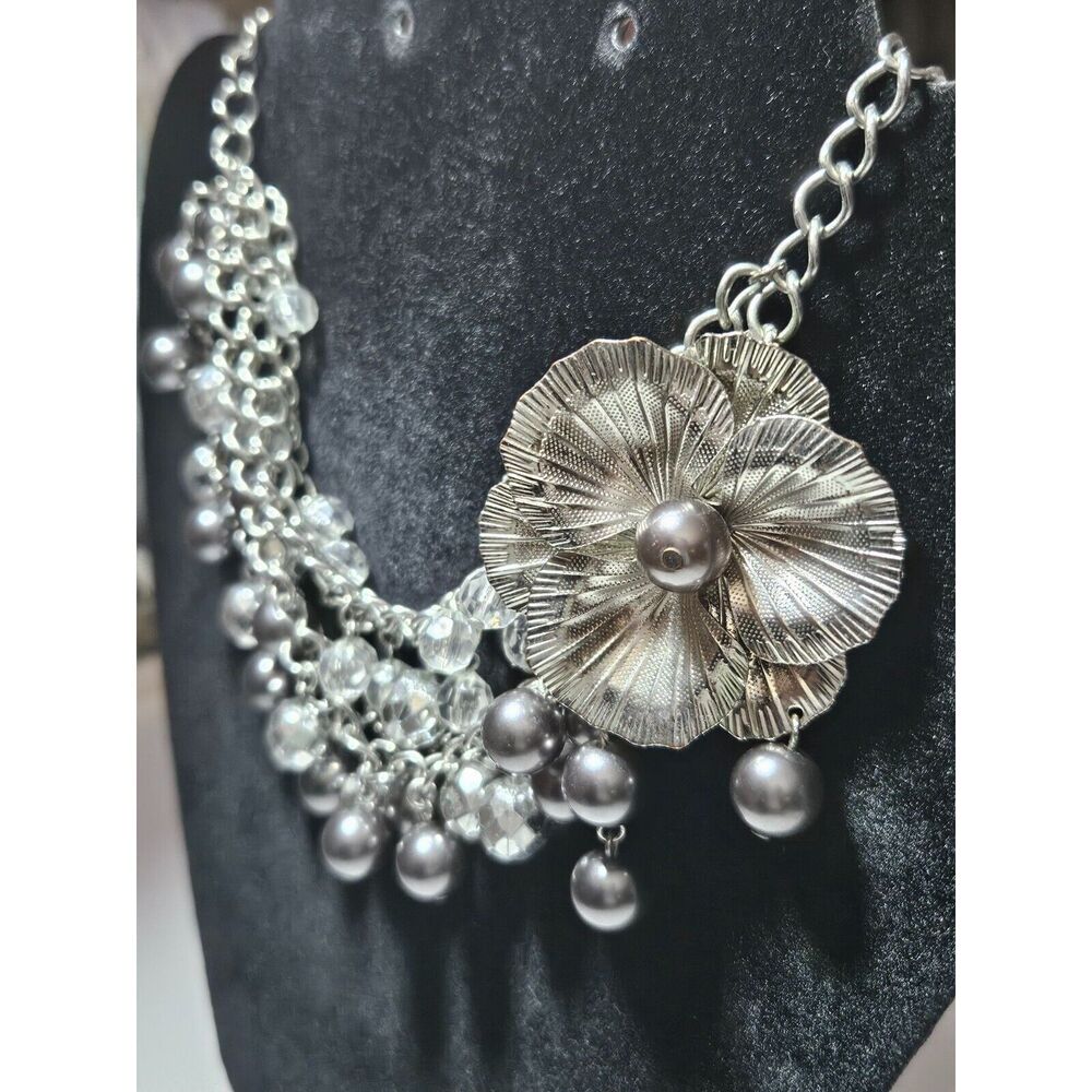 Roman silver tone beaded flower necklace 17-21"